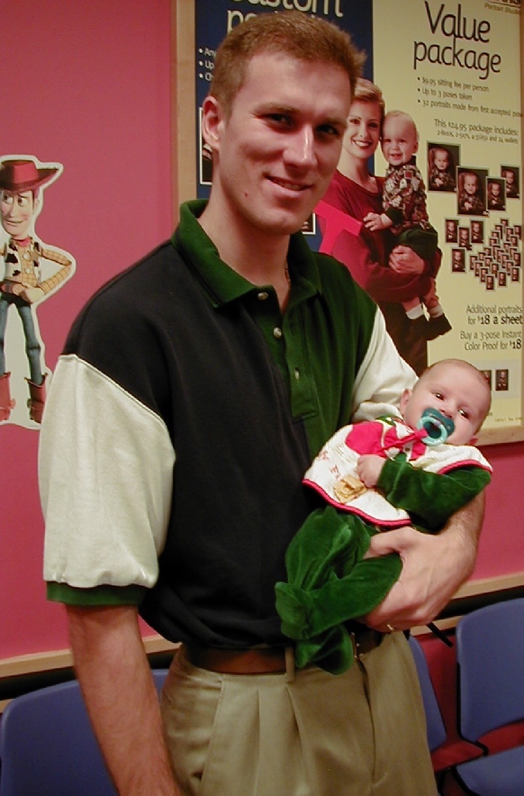 Hildebrand Christmas ScreenSaver/1024x768_1999-12-08-Chance-Travis-2.jpg